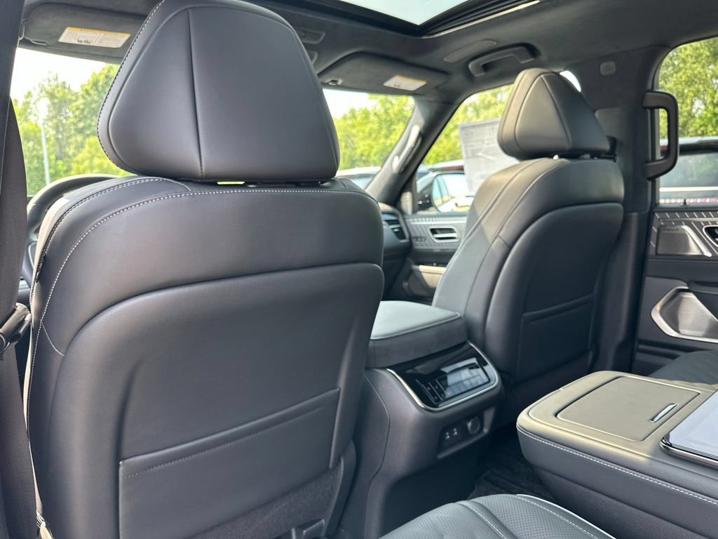New 2027 INFINITI QX80 Autograph AWD/4WD image 35