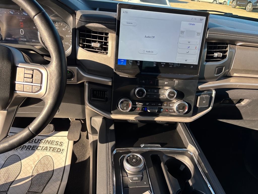 Used 2024 Ford Expedition XLT image 18