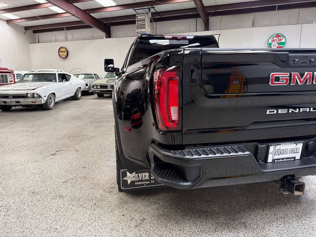 Used 2020 GMC Sierra 3500 Denali w/ Denali Ultimate Package AWD/4WD image 15