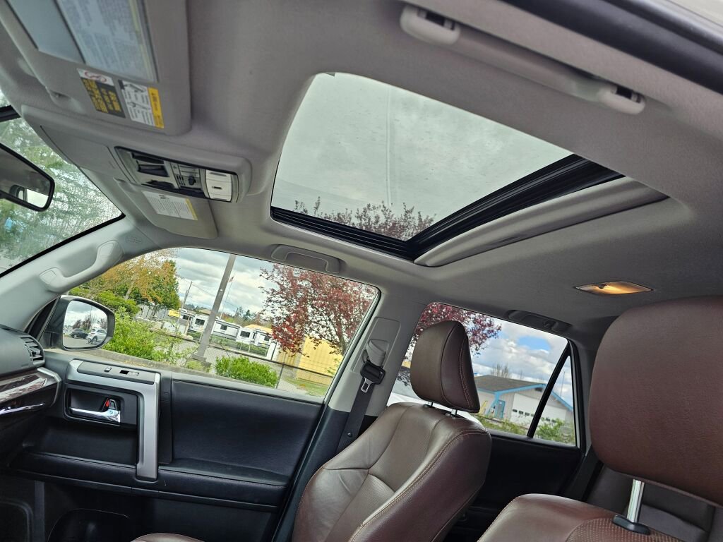 Used 2019 Toyota 4Runner Limited AWD/4WD image 26