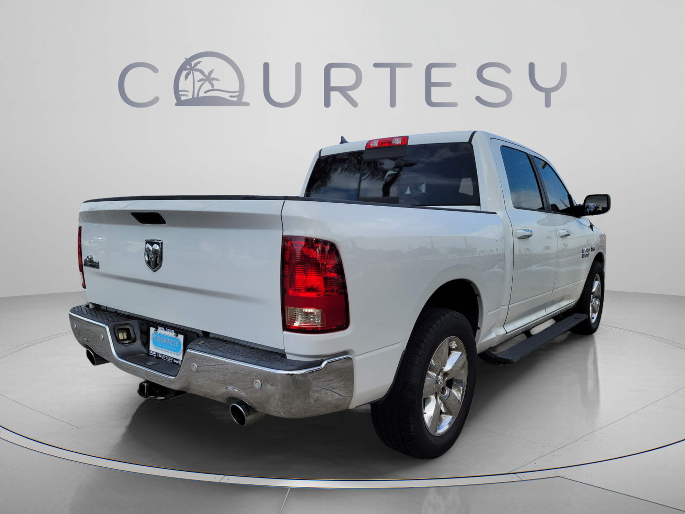 Used 2016 RAM 1500 Big Horn RWD image 3