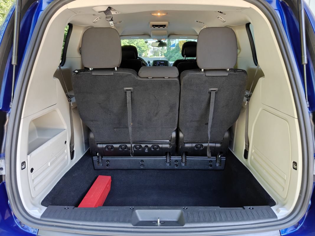 Used 2019 Dodge Grand Caravan SE w/ UConnect Hands-Free Group FWD image 20