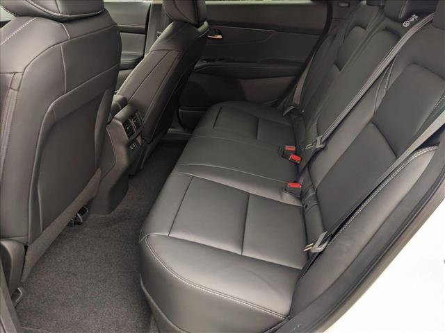 Used 2025 Nissan Murano SV image 14