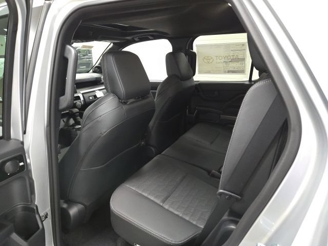 New 2026 Toyota 4Runner TRD Off-Road Premium AWD/4WD image 17