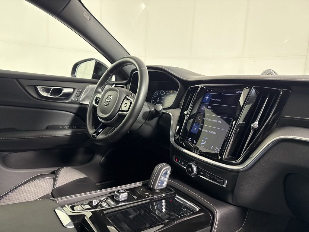 Used 2021 Volvo S60 T8 R-Design AWD/4WD image 9