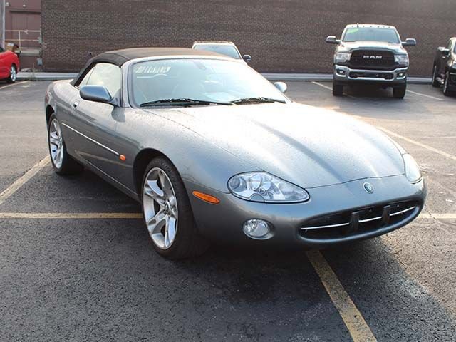 Used 2003 Jaguar XK8 Convertible RWD image 4