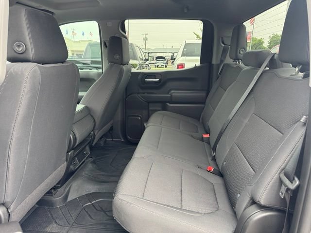 Used 2020 Chevrolet Silverado 1500 Custom w/ Custom Value Package AWD/4WD image 12