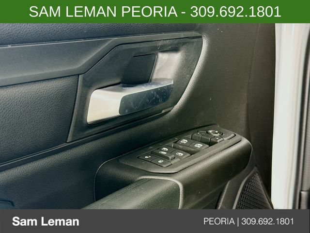 New 2026 RAM 1500 Express AWD/4WD image 17