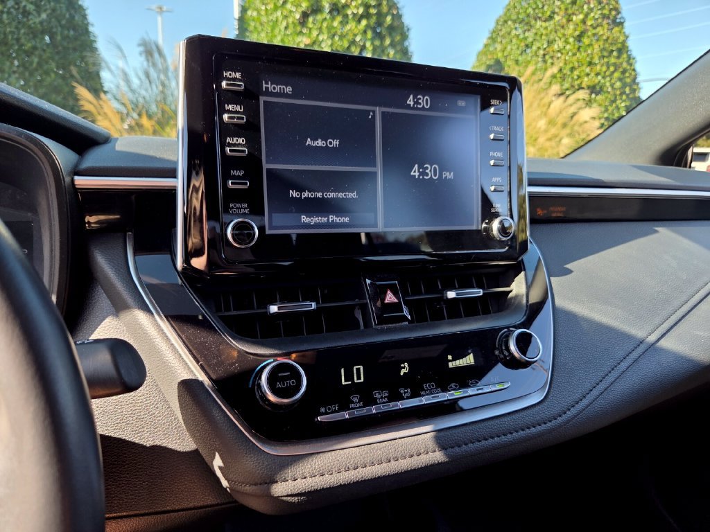 Used 2020 Toyota Corolla SE FWD image 20