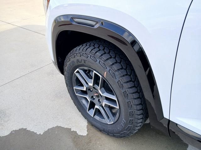 New 2026 GMC Terrain AT4 w/ Technology Package II AWD/4WD image 31