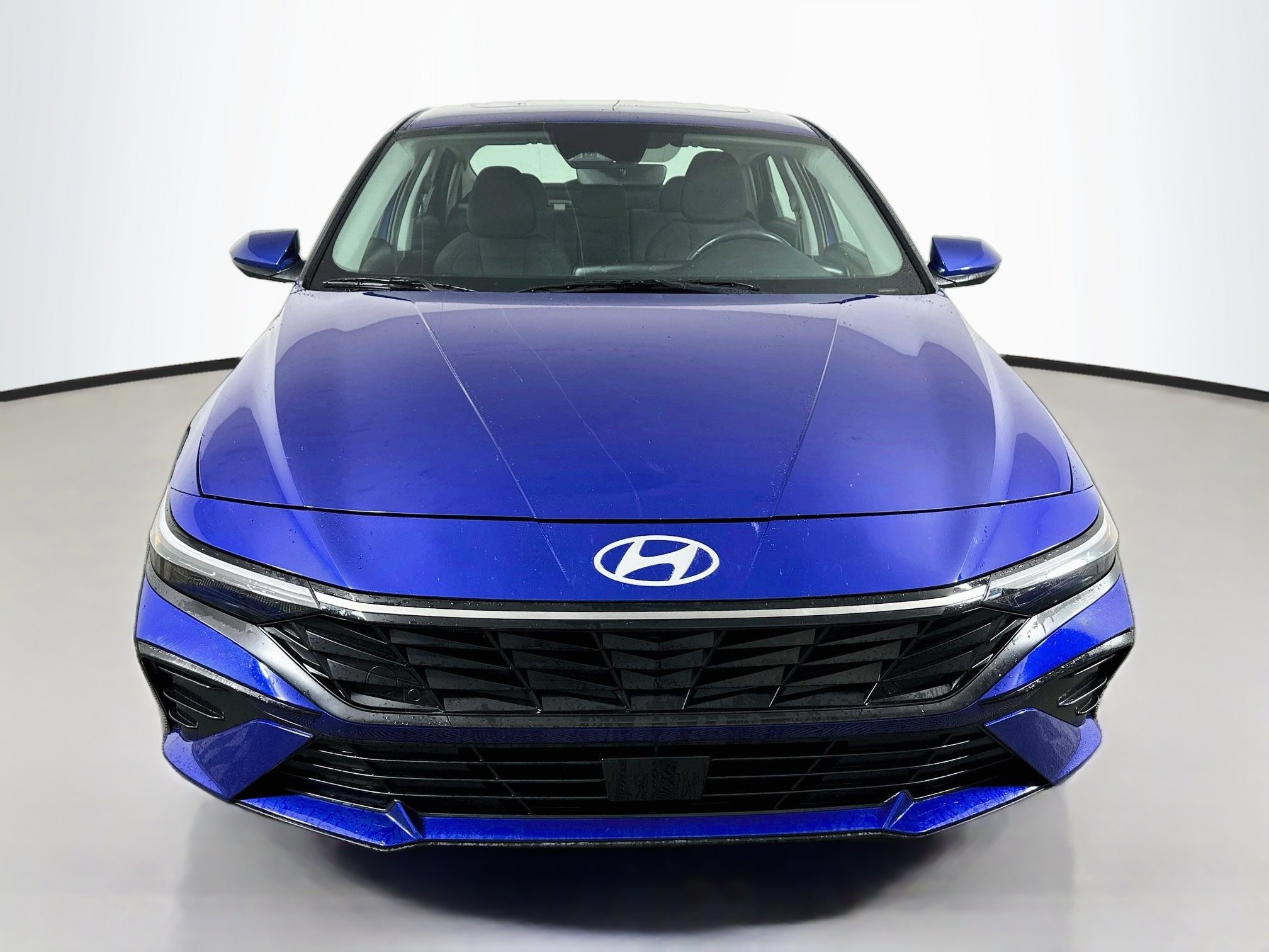 Certified 2025 Hyundai Elantra SEL FWD image 2