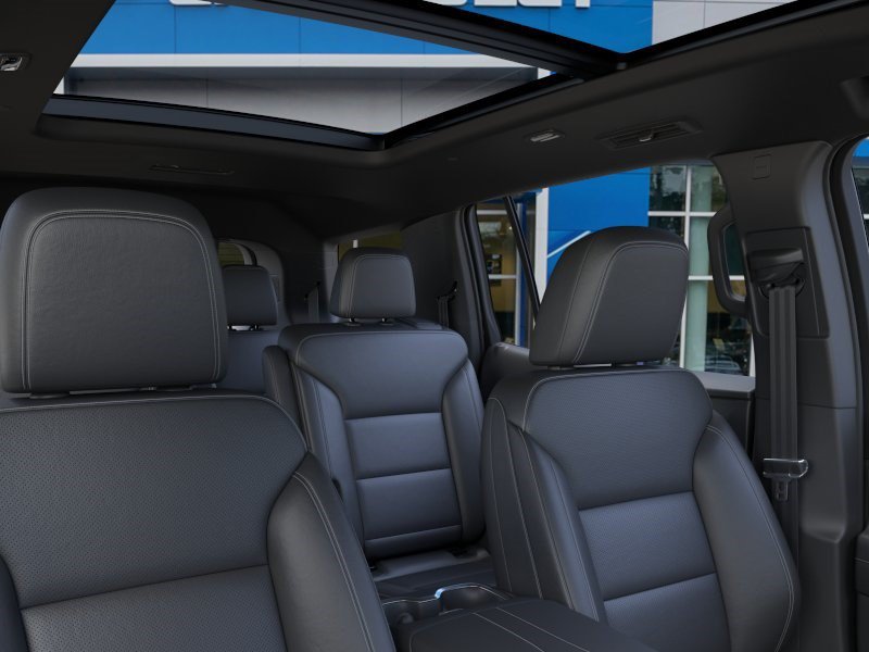 New 2027 Chevrolet Traverse LT w/ Driver Confidence Package FWD image 26