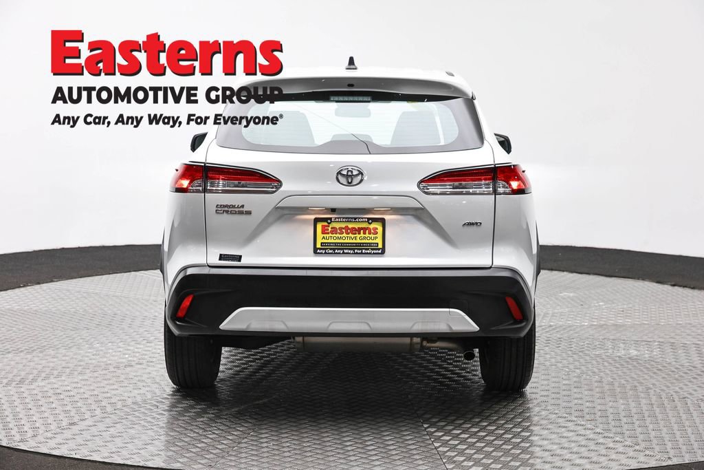 Used 2024 Toyota Corolla Cross L AWD/4WD image 6