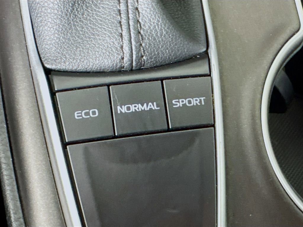 Used 2023 Toyota Camry LE FWD image 19