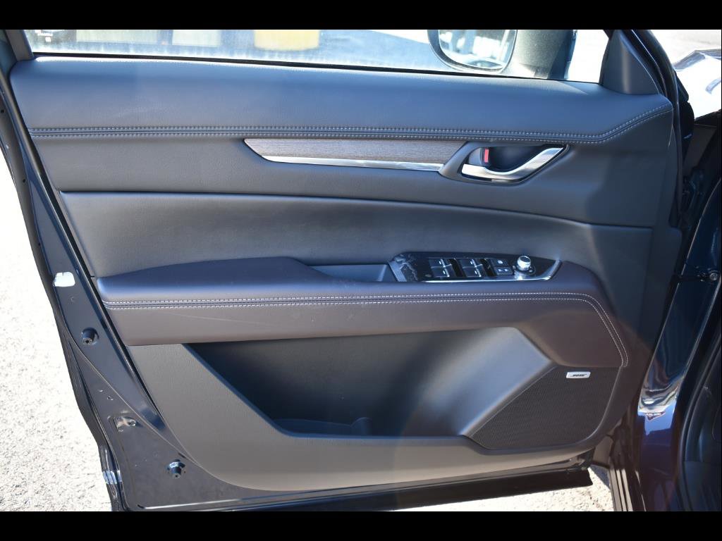 New 2025 MAZDA CX-5 Signature image 21