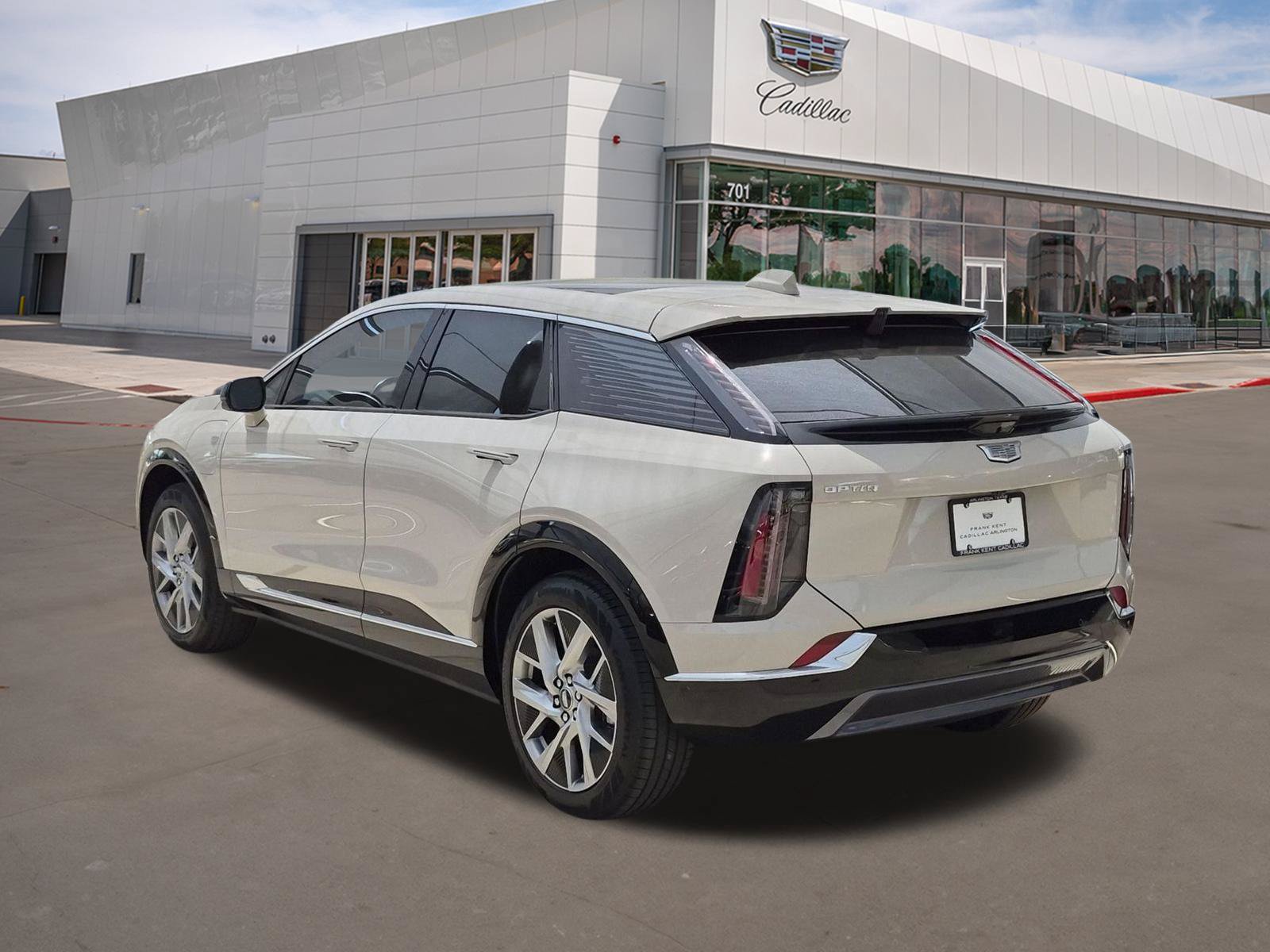 New 2027 Cadillac Optiq Luxury RWD image 4