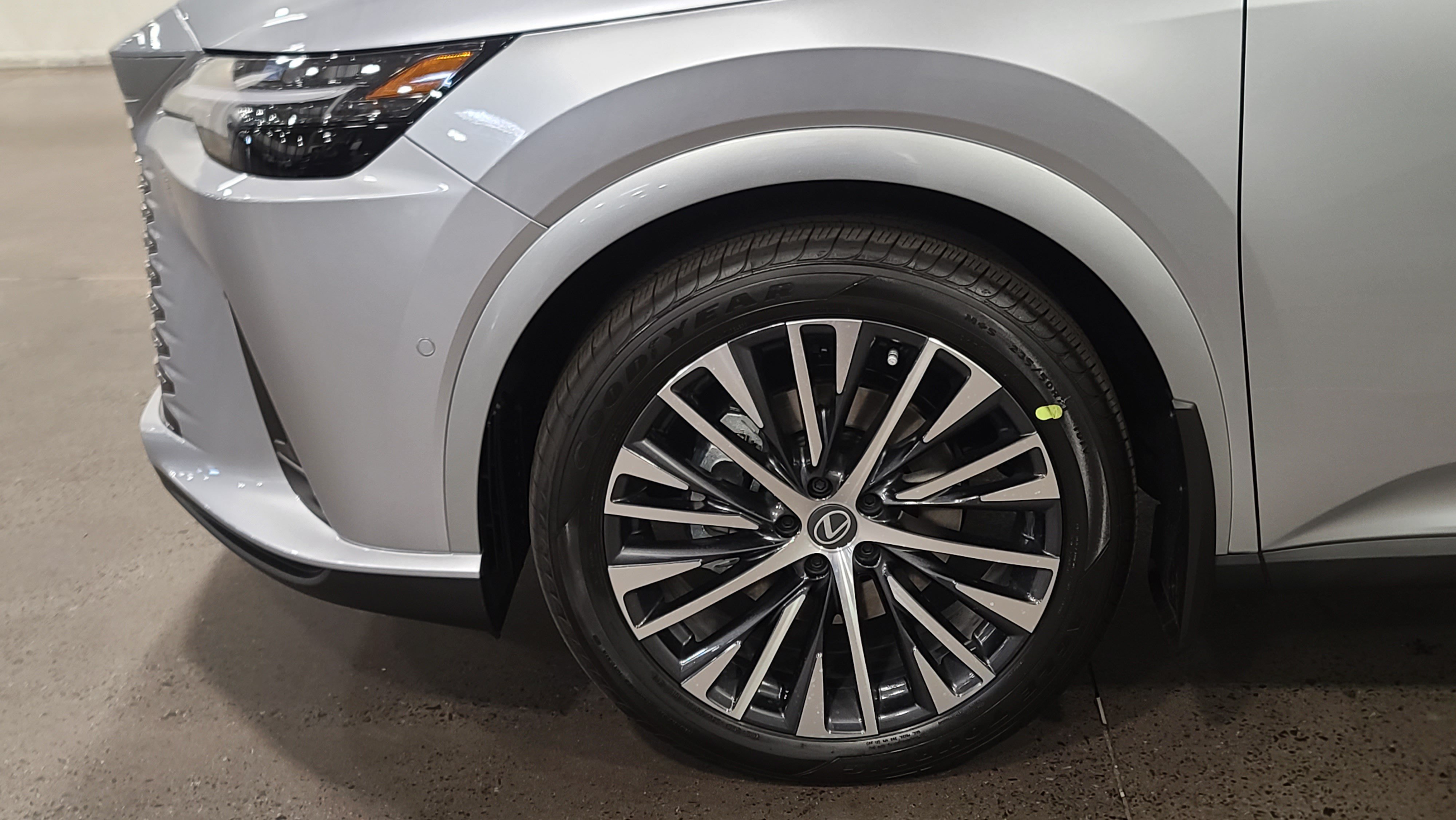 Used 2026 Lexus RX 350 Premium Plus w/ Convenience Package FWD image 13