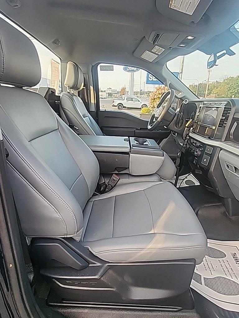 Used 2023 Ford F250 XL w/ Snow Plow Prep Package AWD/4WD image 13