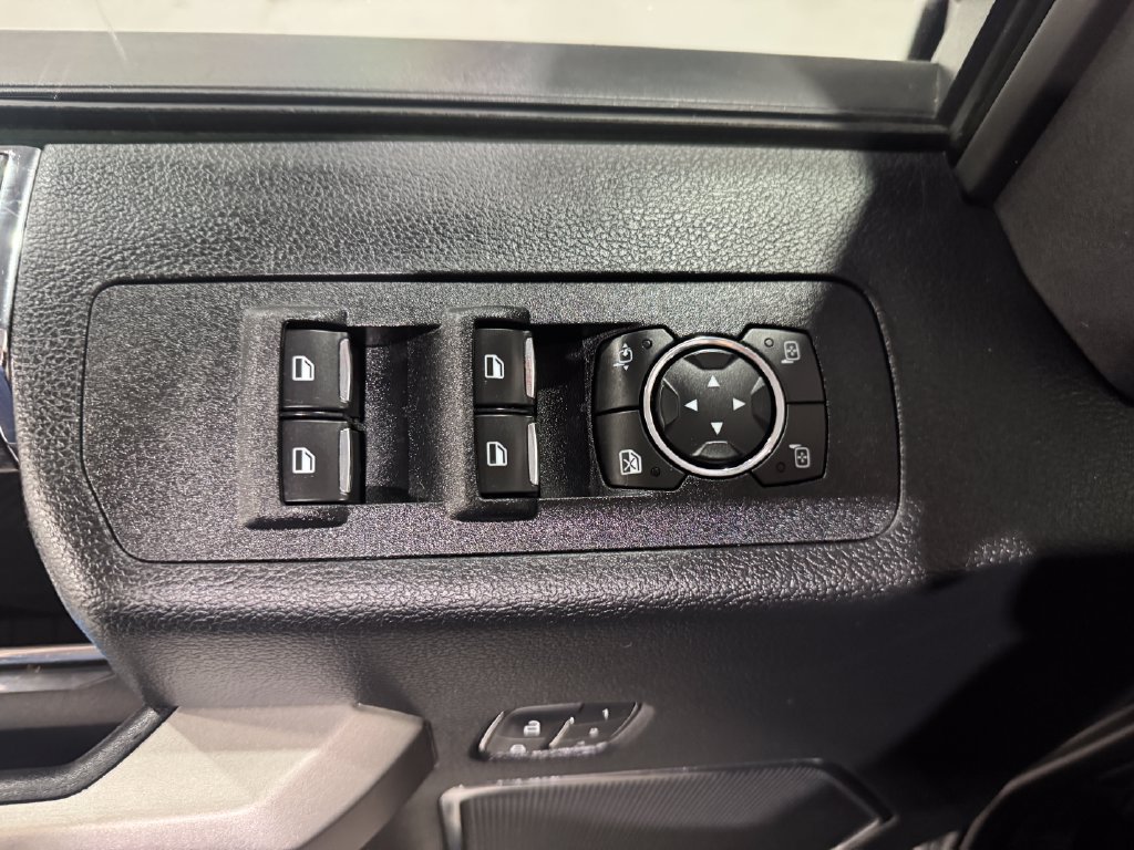 Used 2020 Ford F150 Lariat w/ Equipment Group 502A Luxury AWD/4WD image 17