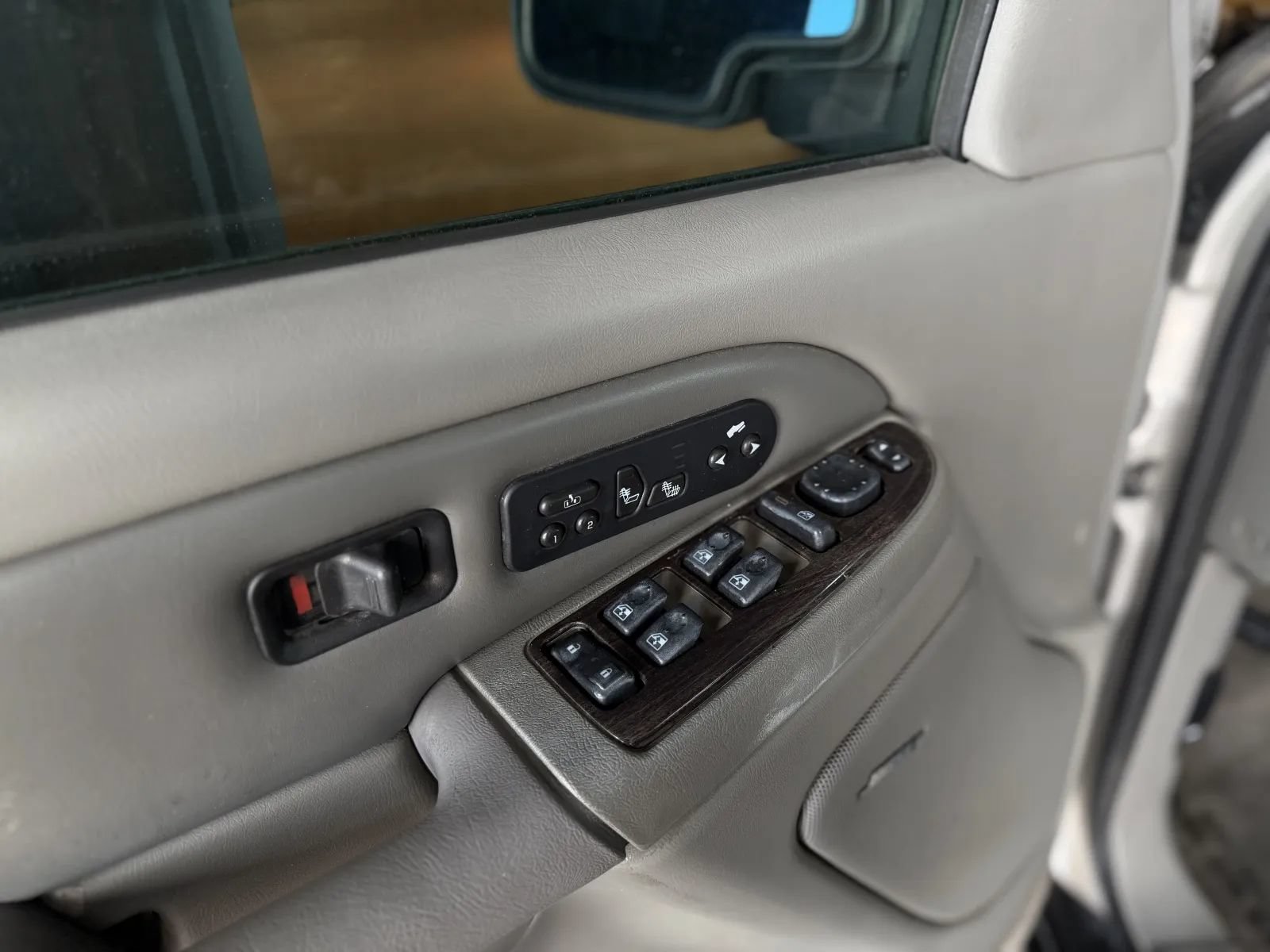Used 2005 GMC Yukon XL Denali AWD/4WD image 20