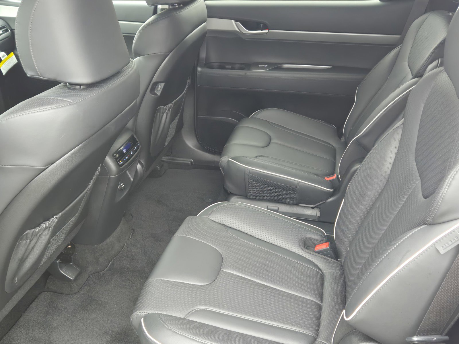 Certified 2025 Hyundai Palisade SEL image 16