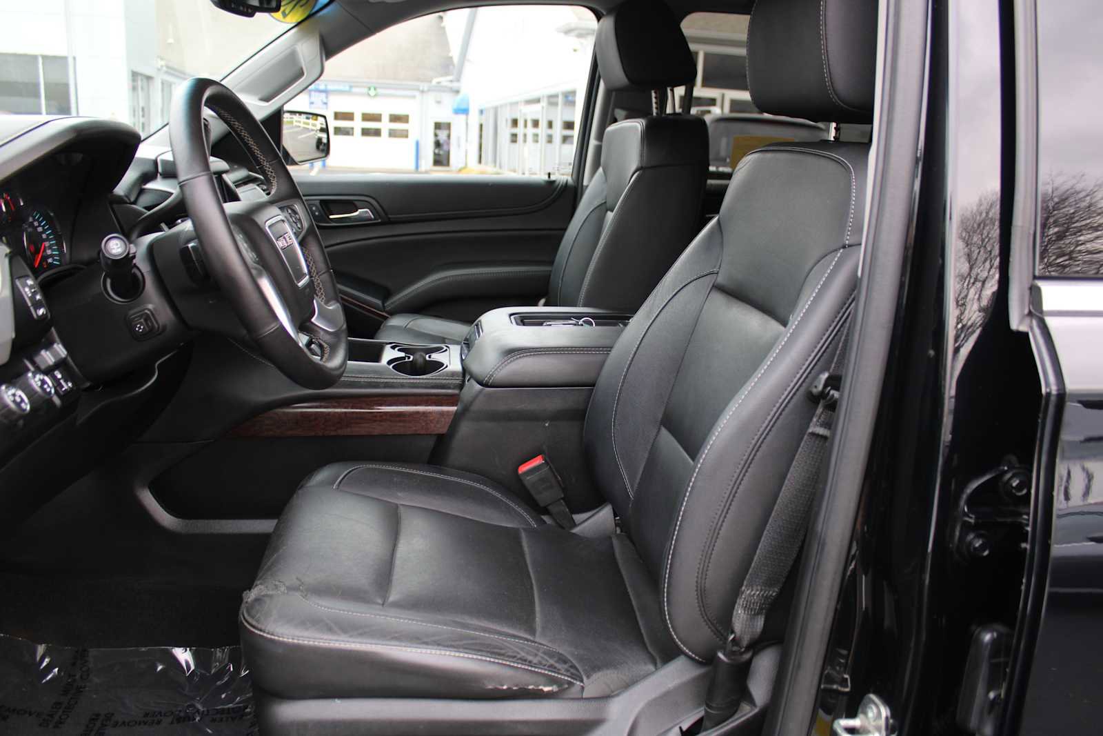 Used 2018 GMC Yukon SLT w/ Open Road Package image 9