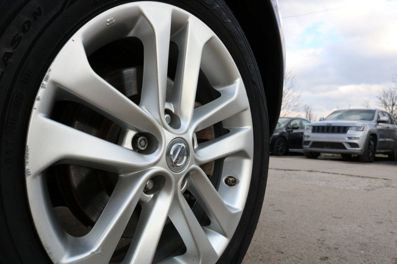 Used 2015 Nissan Juke SV w/ Cold Weather Package image 7