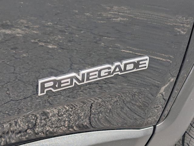 Used 2019 Jeep Renegade Latitude FWD image 22