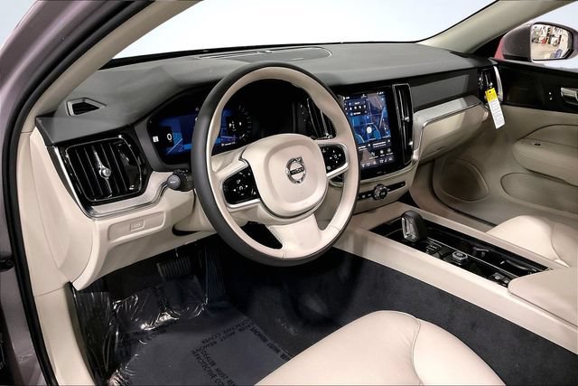New 2026 Volvo V60 B5 Cross Country Plus w/ Climate Package AWD/4WD image 8