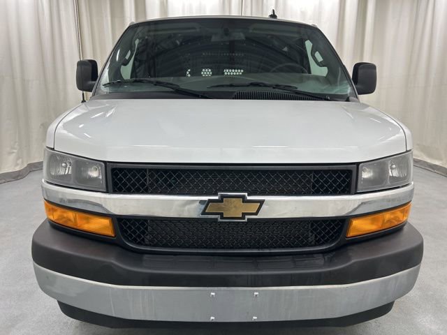 Used 2024 Chevrolet Express 2500 Work Van w/ Driver Convenience Package image 6