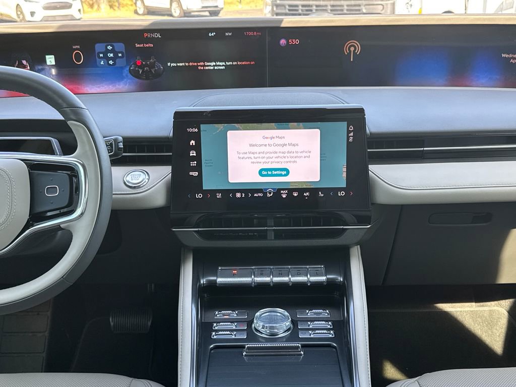 Used 2025 Lincoln Nautilus Premier AWD/4WD image 19