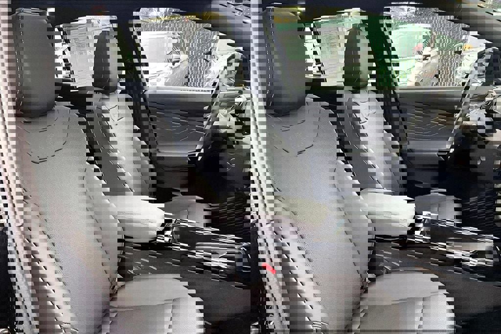 Certified 2023 Volkswagen ID.4 Pro S Plus image 6