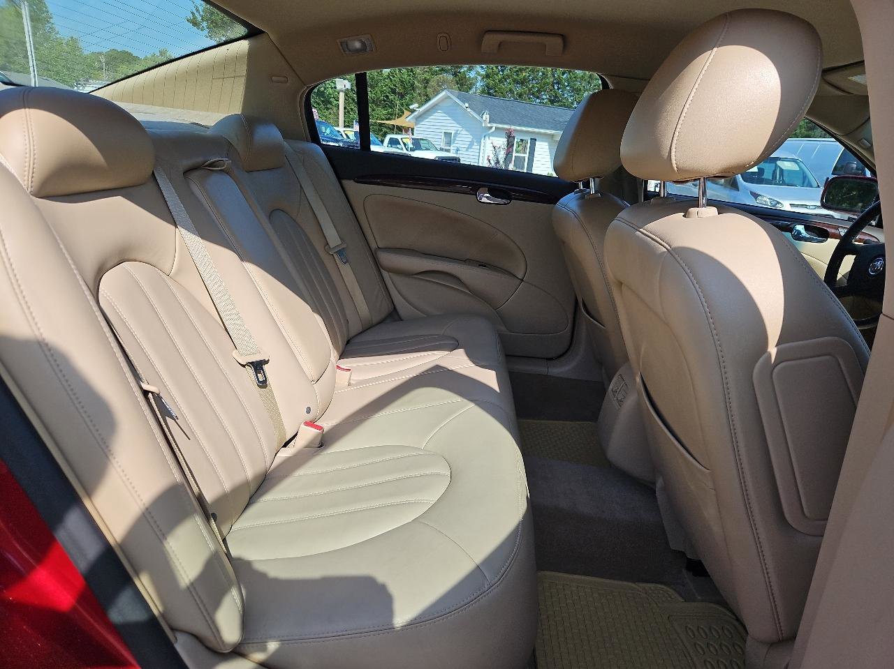Used 2011 Buick Lucerne CXL w/ Driver Confidence Package FWD image 25