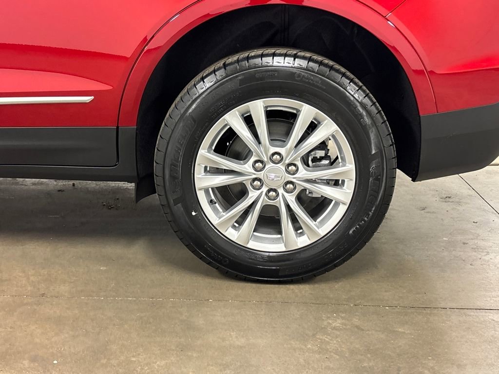 New 2026 Cadillac XT5 Luxury w/ LPO, Floor Liner Package image 13