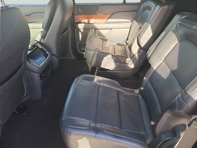 Used 2024 Lincoln Navigator Premiere AWD/4WD image 15