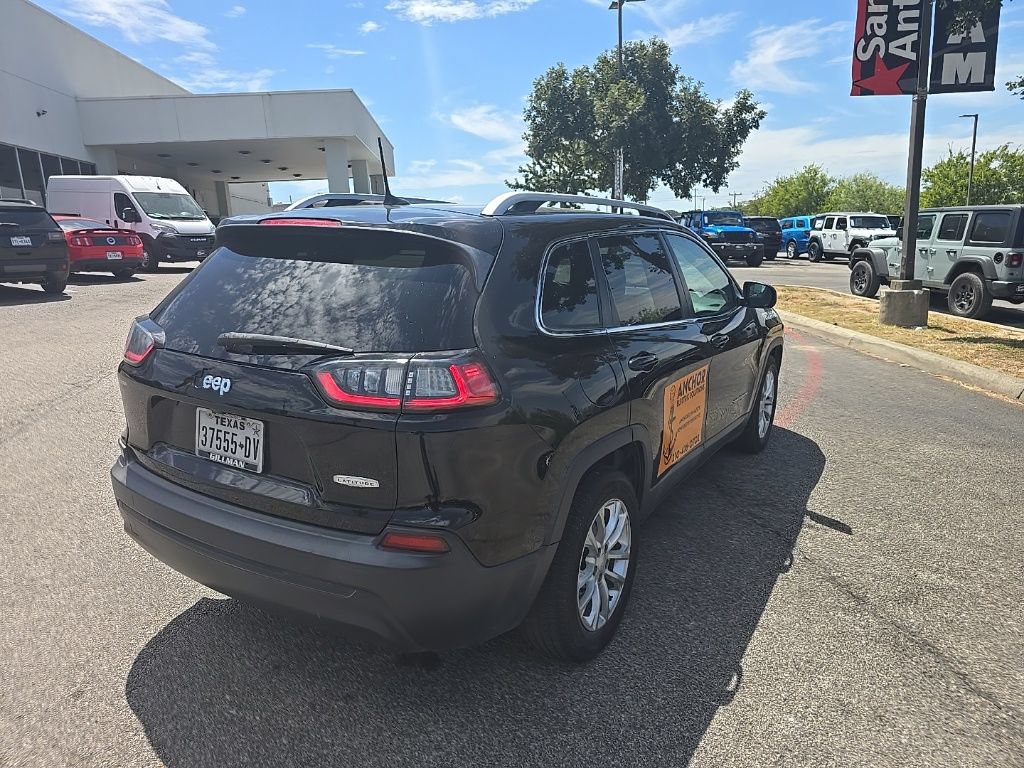 Used 2019 Jeep Cherokee Latitude w/ Popular Appearance Group FWD image 6