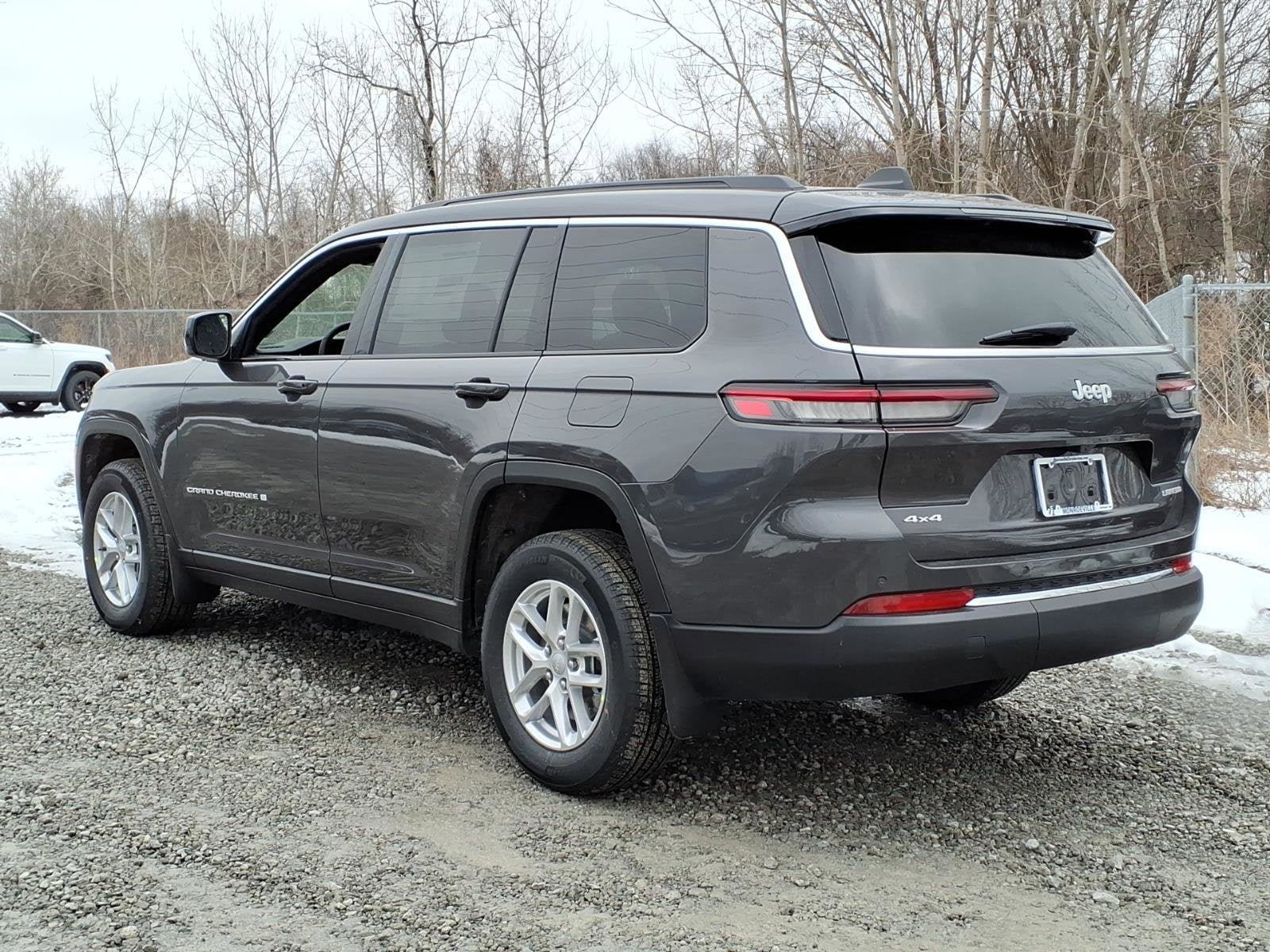 New 2026 Jeep Grand Cherokee L 4WD image 3