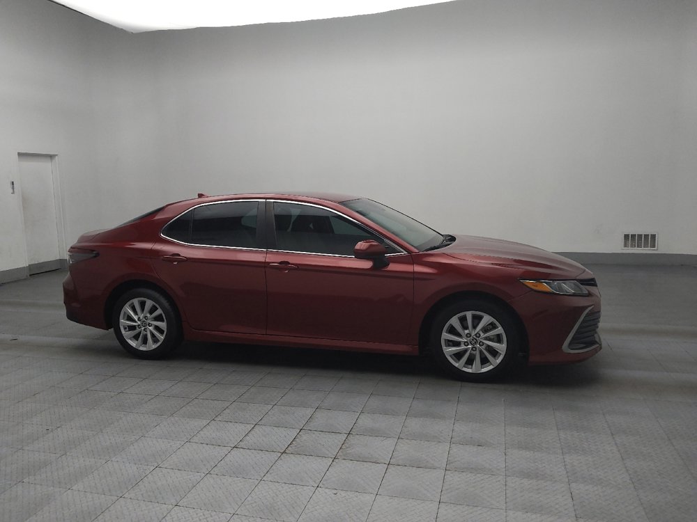 Used 2021 Toyota Camry LE image 11