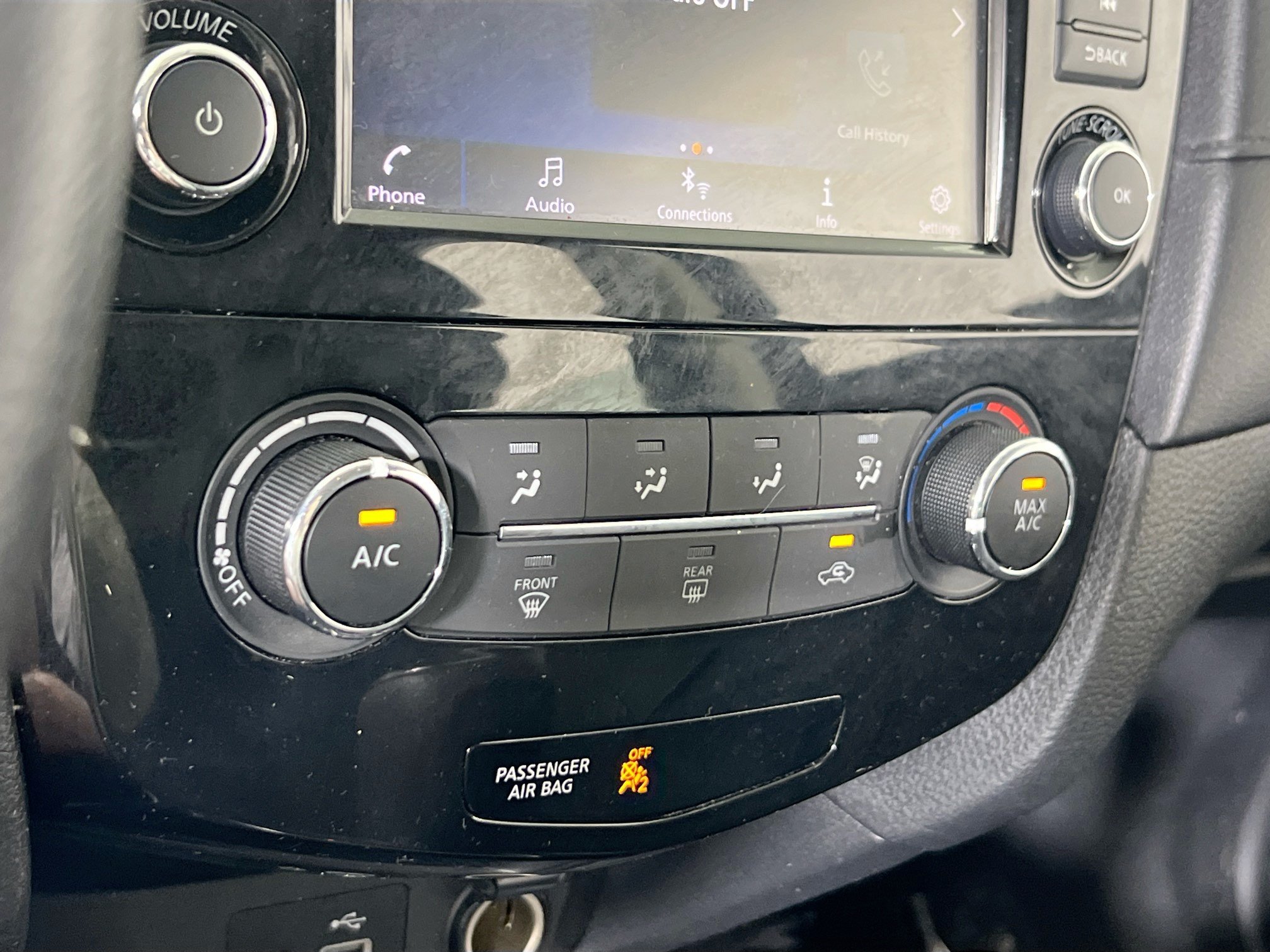 Used 2018 Nissan Rogue S AWD/4WD image 15