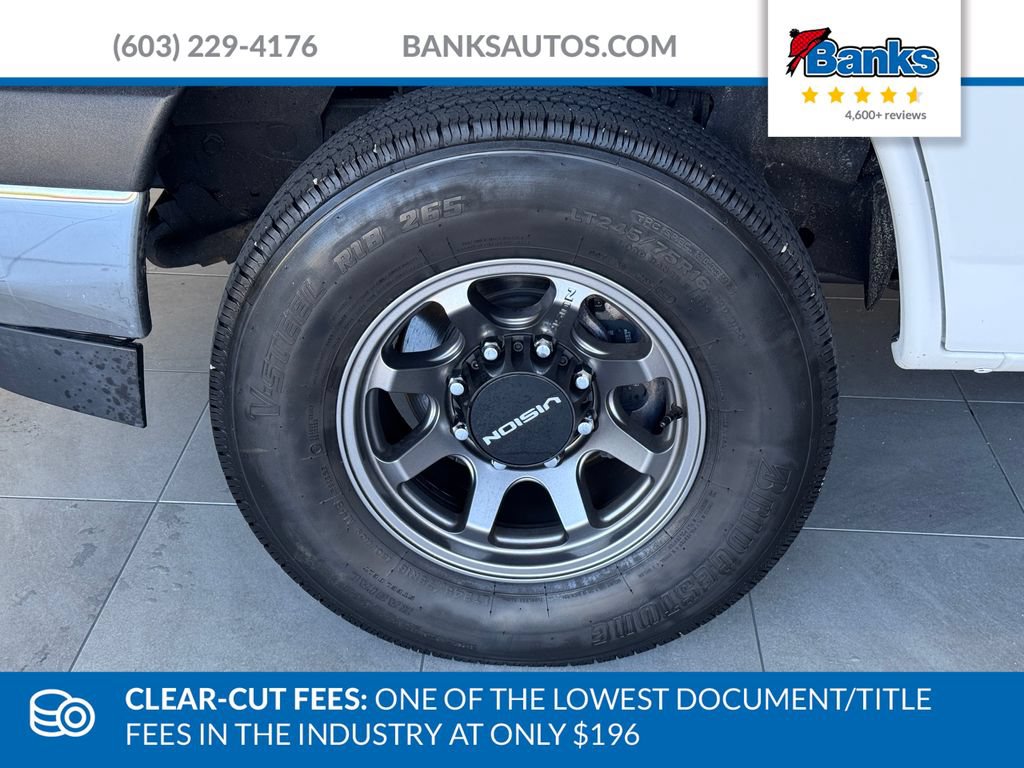 Used 2023 GMC Savana 3500 w/ Driver Convenience Package RWD image 4