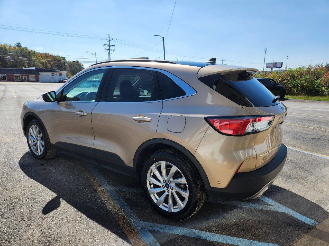 Used 2021 Ford Escape Titanium w/ Titanium Elite Package image 5