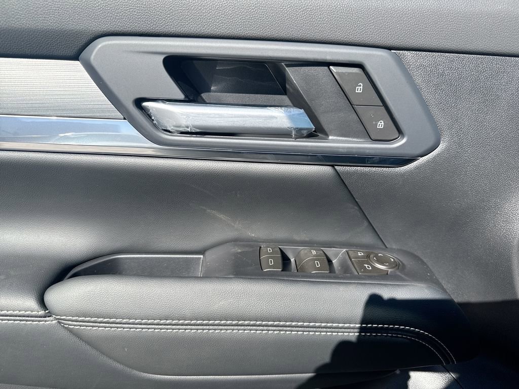 New 2026 GMC Terrain Elevation w/ Black Edition AWD/4WD image 23