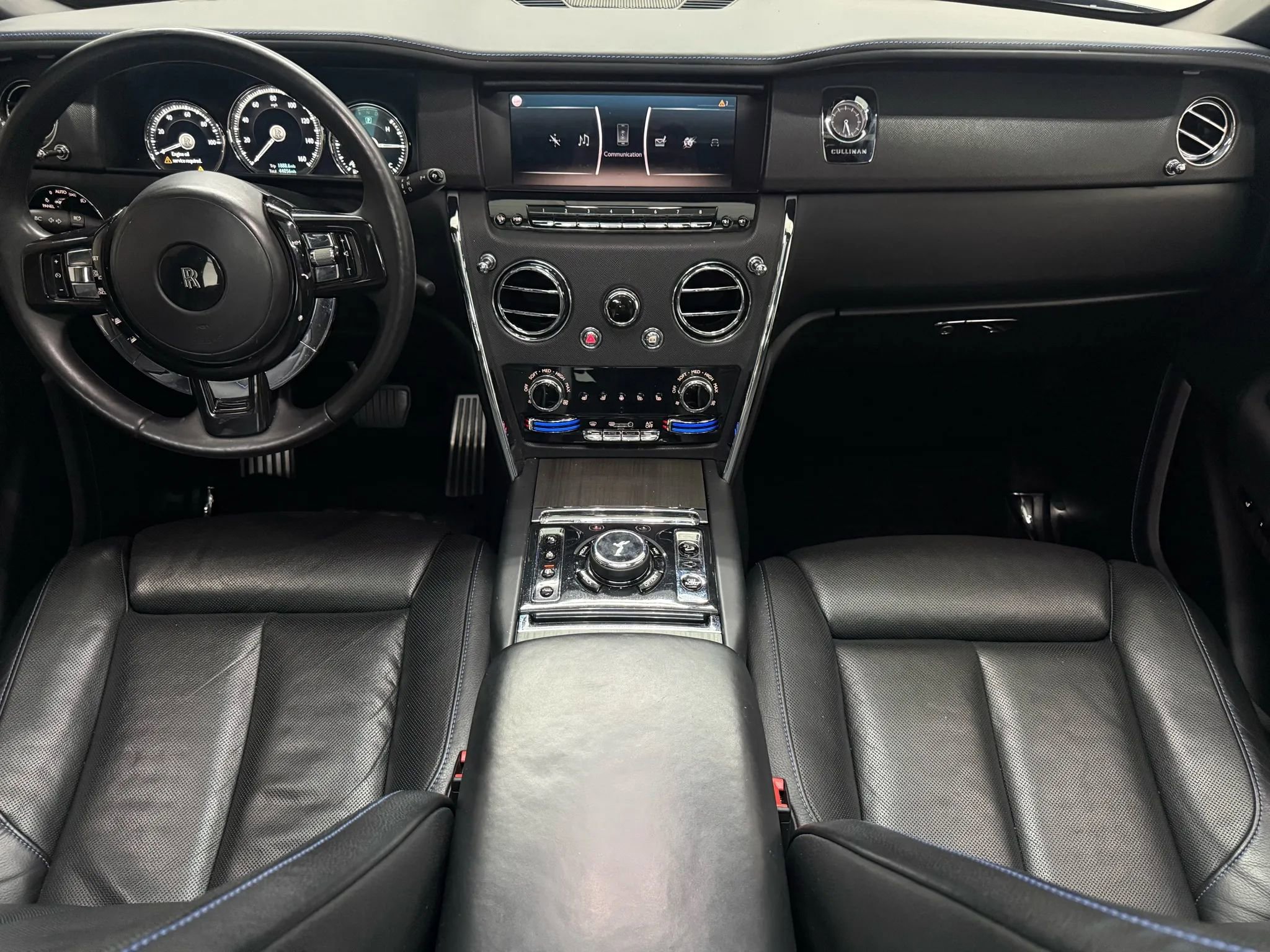 Used 2019 Rolls-Royce Cullinan image 2