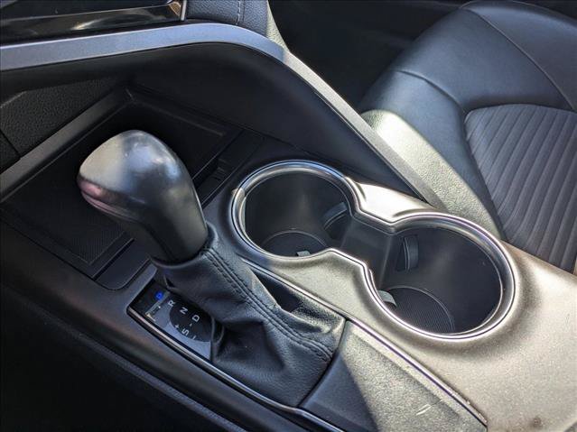 Used 2021 Toyota Camry SE w/ Carpet Mat Package (TMS) FWD image 12