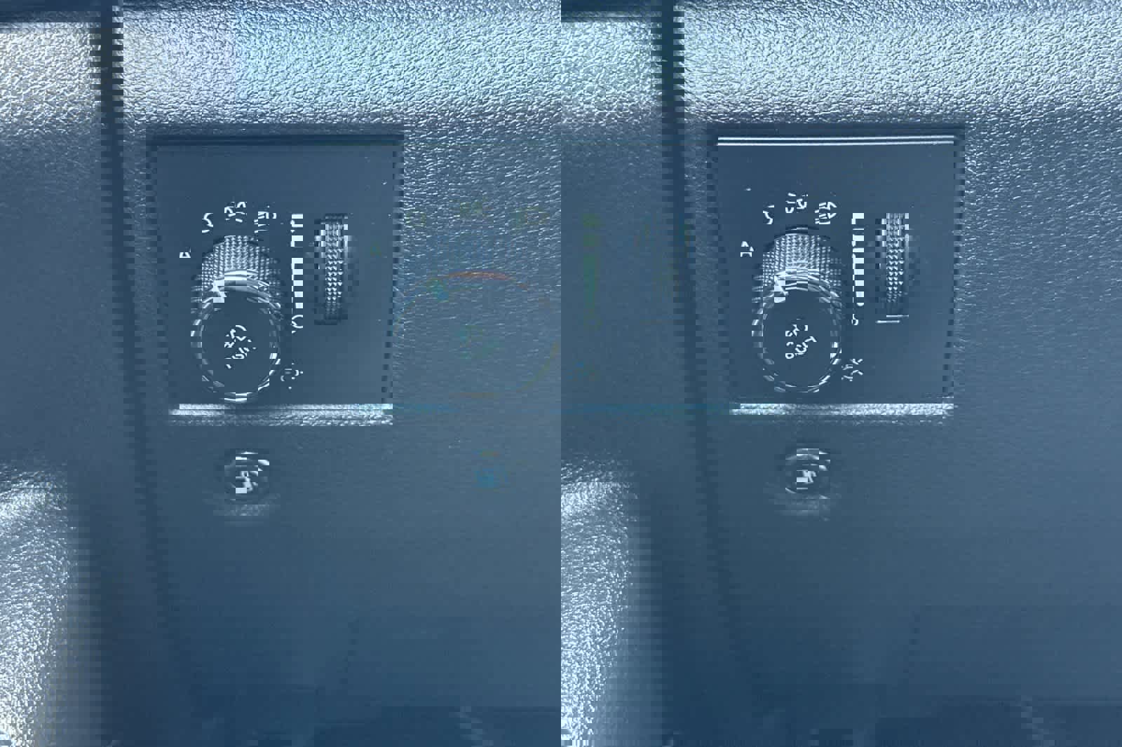 Used 2019 Jeep Grand Cherokee Laredo image 30