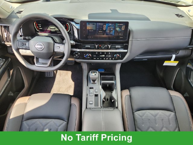 New 2026 Nissan Pathfinder Platinum FWD image 22