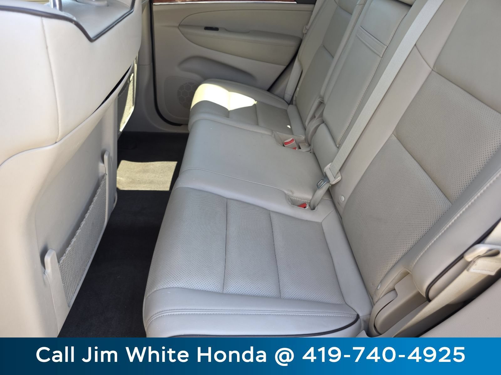 Used 2011 Jeep Grand Cherokee Overland w/ Mopar Chrome Edition Group AWD/4WD image 19