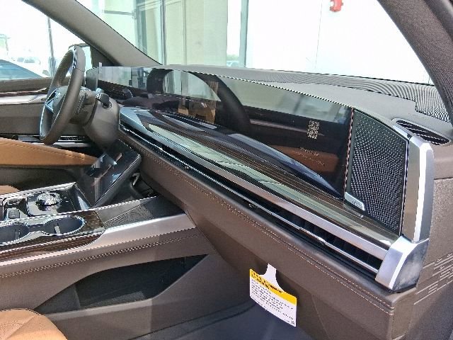 New 2026 Cadillac Escalade ESV Luxury w/ Touring Package RWD image 15