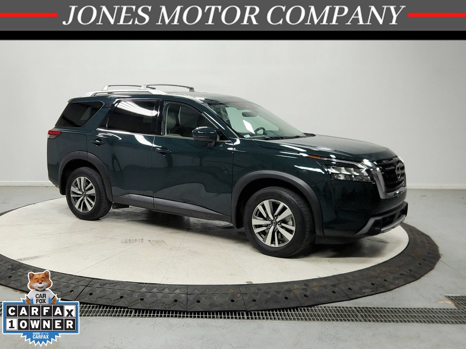 Used 2025 Nissan Pathfinder SL