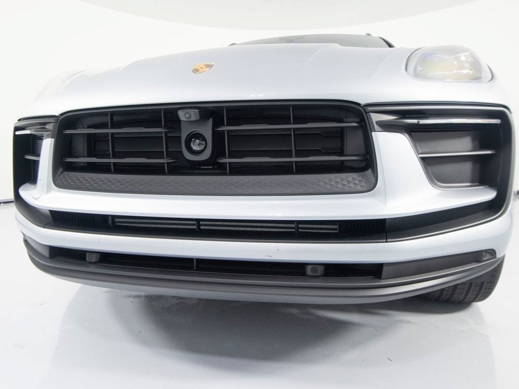 New 2026 Porsche Macan AWD/4WD image 43